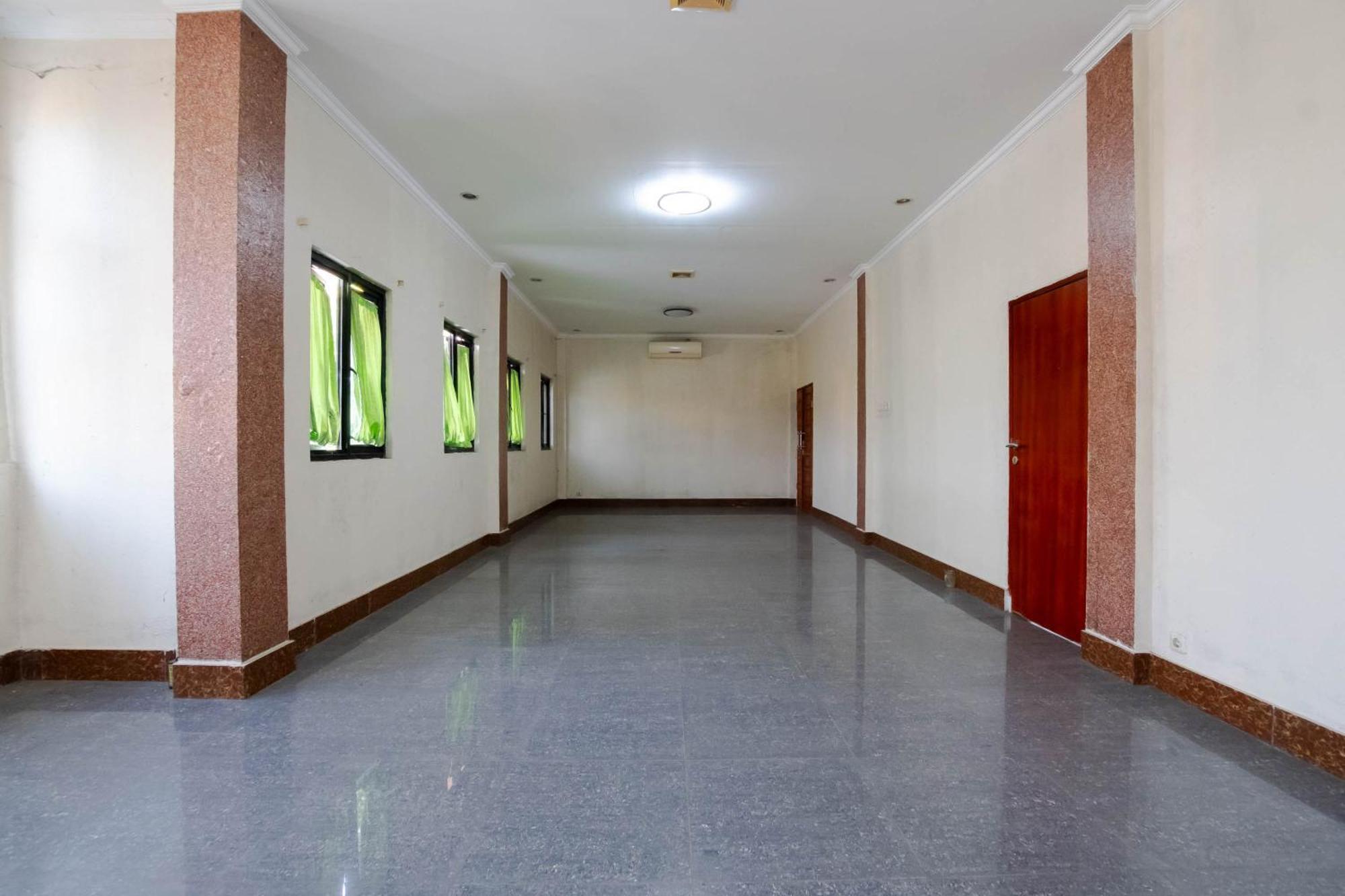 Nusa Indah Syariah Hotel Bandara By Abdihome Τάνγκερανγκ Εξωτερικό φωτογραφία