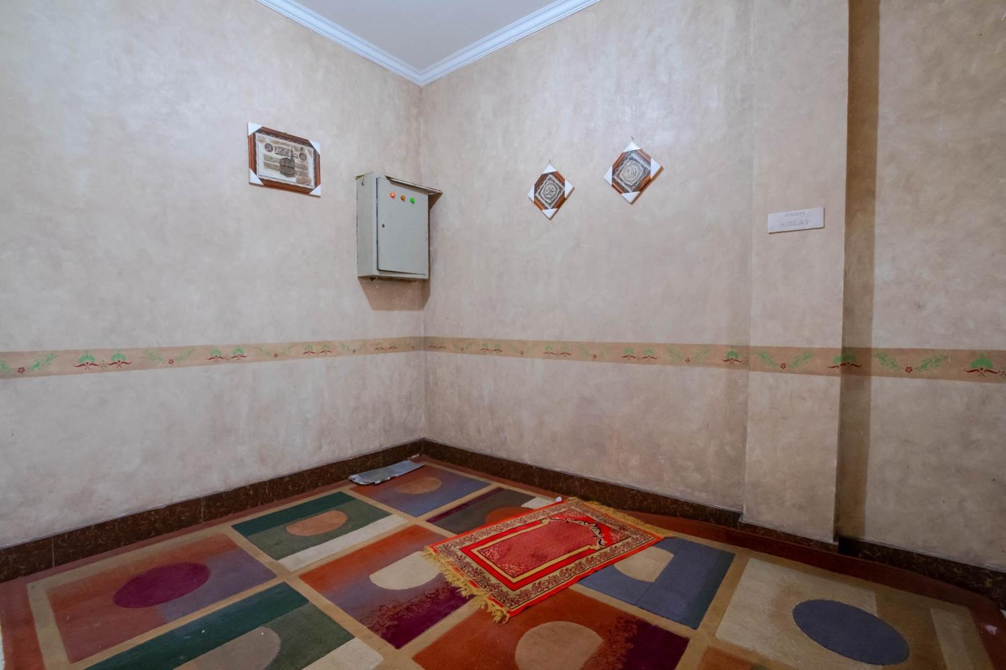 Nusa Indah Syariah Hotel Bandara By Abdihome Τάνγκερανγκ Εξωτερικό φωτογραφία